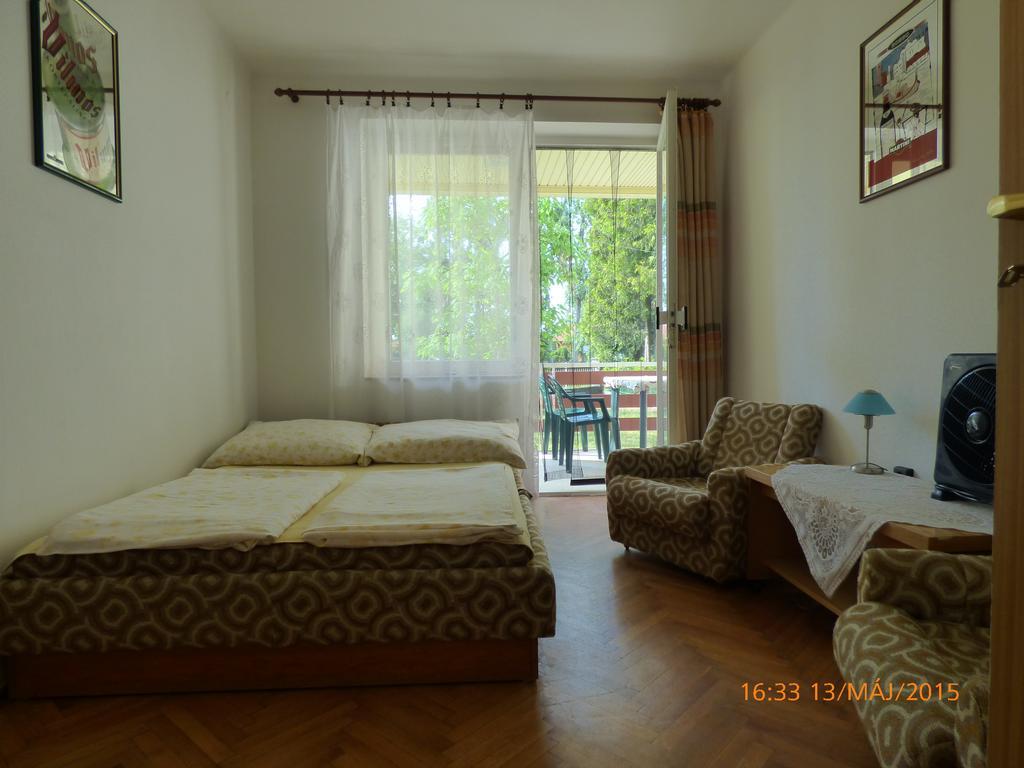 Fabian Apartman-Haz Szantod Room photo